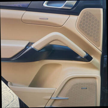 2018 Porsche Cayenne Platinum Edition