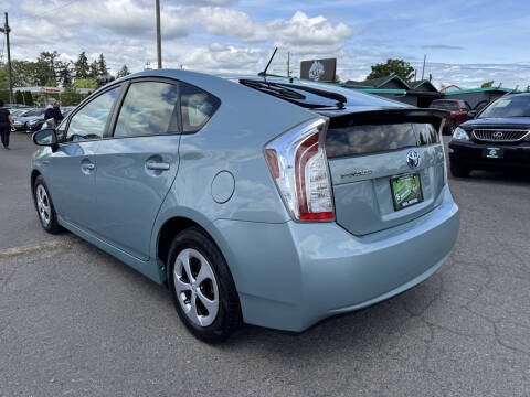 2014 Toyota Prius Two