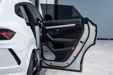 2022 Lamborghini Urus