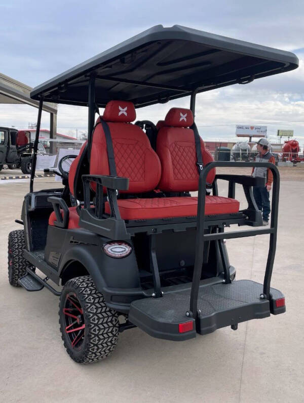 2024 EV Titan Xtreme Luxe 4-Passenger