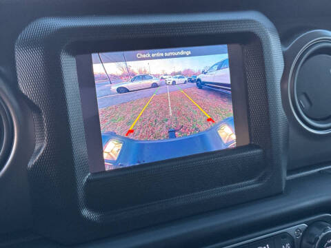 2022 Jeep Gladiator Sport S