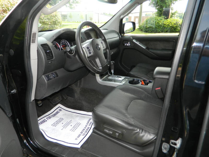 2012 Nissan Pathfinder Silver Edition