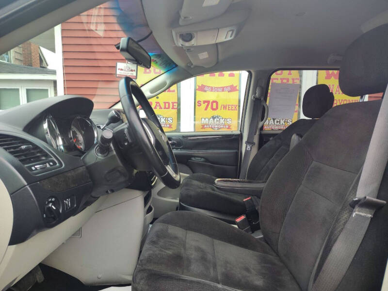 2016 Dodge Grand Caravan SE