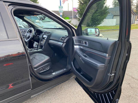 2017 Ford Explorer Sport