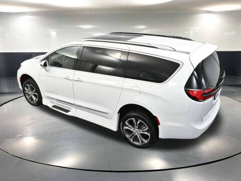 2022 Chrysler Pacifica Pinnacle