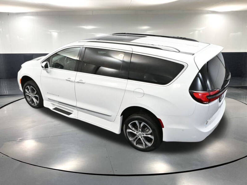 2022 Chrysler Pacifica Pinnacle