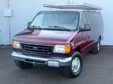 2004 Ford E-Series E-350 SD XLT
