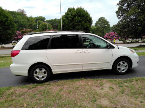 2008 Toyota Sienna LE 8-Passenger