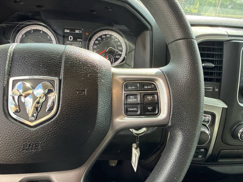 2024 RAM 1500 Classic SLT