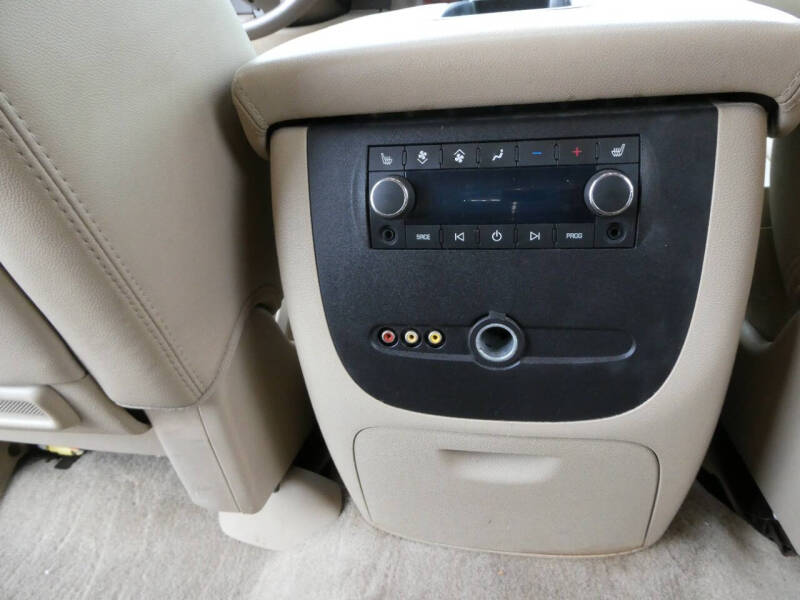 2013 Chevrolet Suburban LTZ