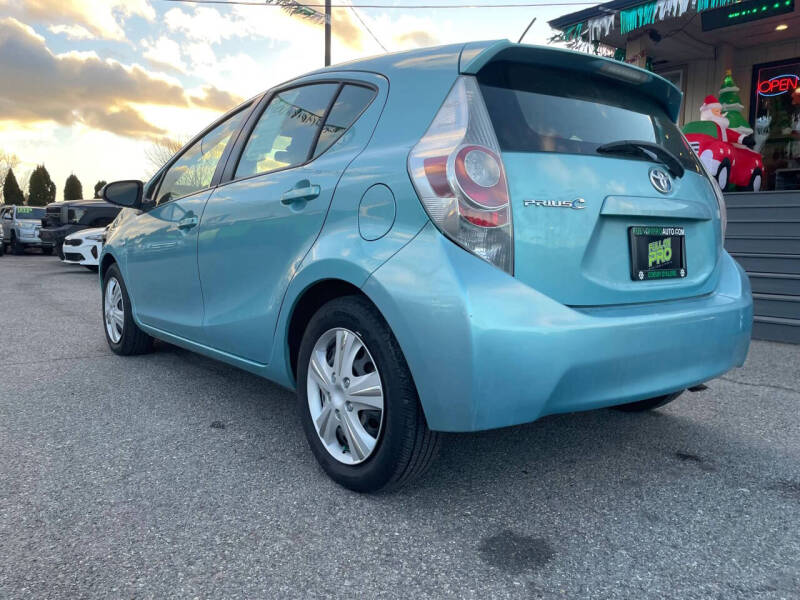 2014 Toyota Prius c