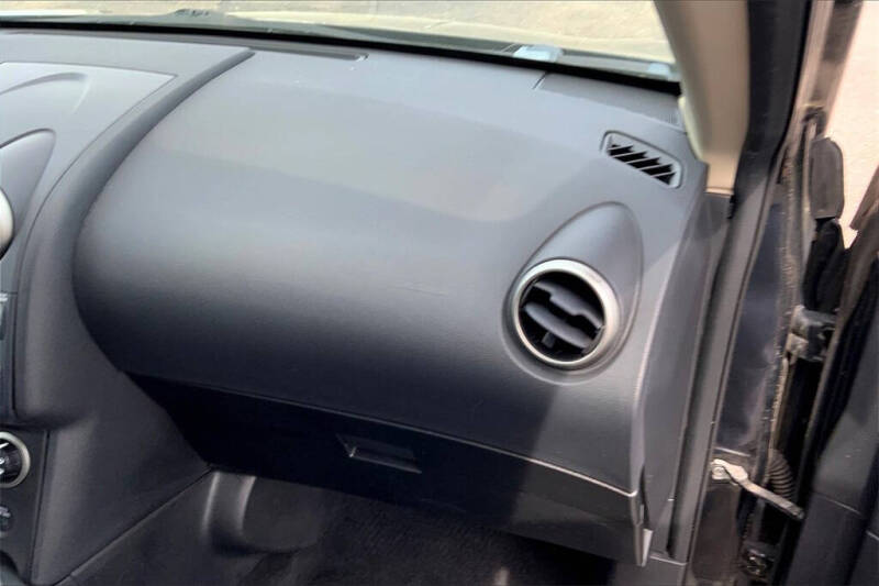 2010 Nissan Rogue S Krom
