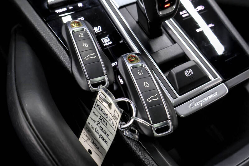 2019 Porsche Cayenne S