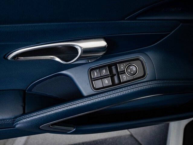 2015 Porsche 911 Carrera