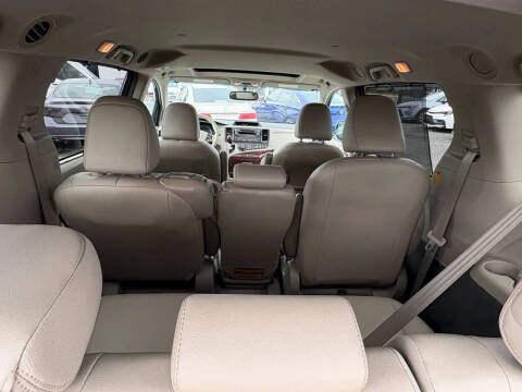 2013 Toyota Sienna