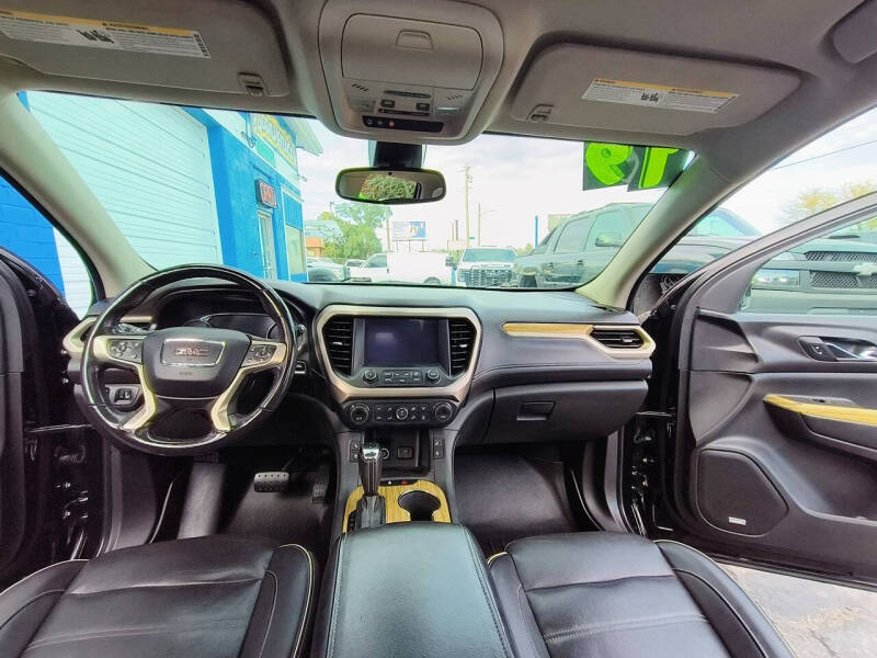 2019 GMC Acadia Denali