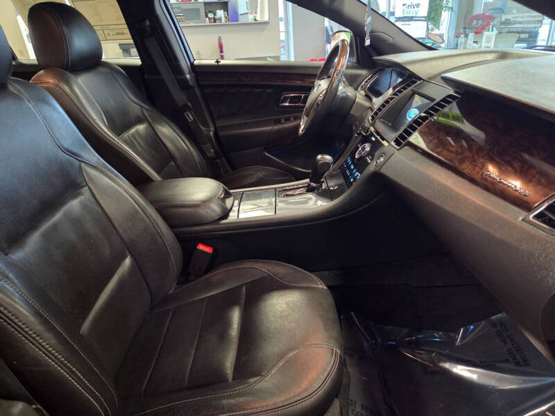 2016 Ford Taurus Limited