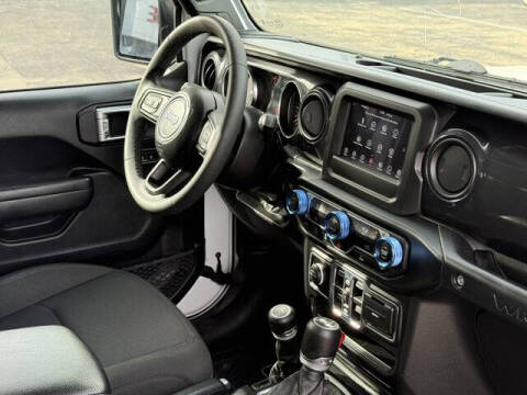 2023 Jeep Wrangler Sport Altitude