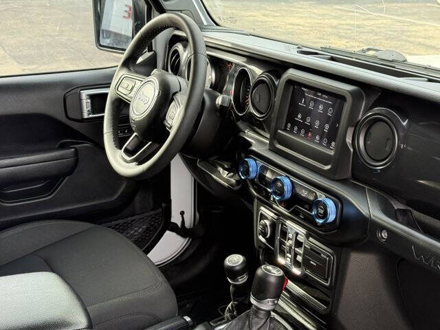 2023 Jeep Wrangler Sport Altitude