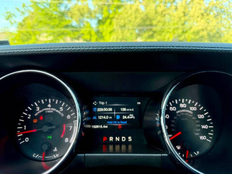 2017 Ford Mustang V6