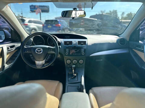 2013 Mazda MAZDA3 i Grand Touring