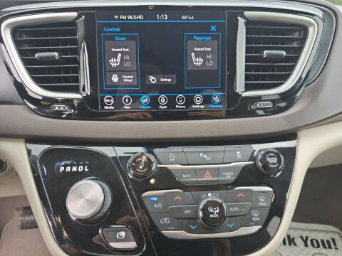2020 Chrysler Pacifica Touring L Plus
