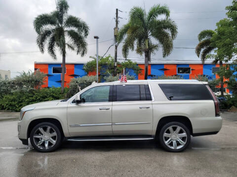 2016 Cadillac Escalade ESV Luxury Collection