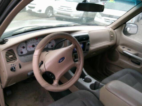 2002 Ford Explorer Sport Trac Value