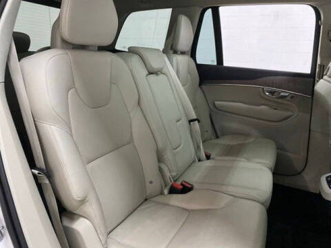 2024 Volvo XC90 B6 Core Bright Theme