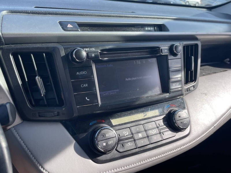 2017 Toyota RAV4 XLE