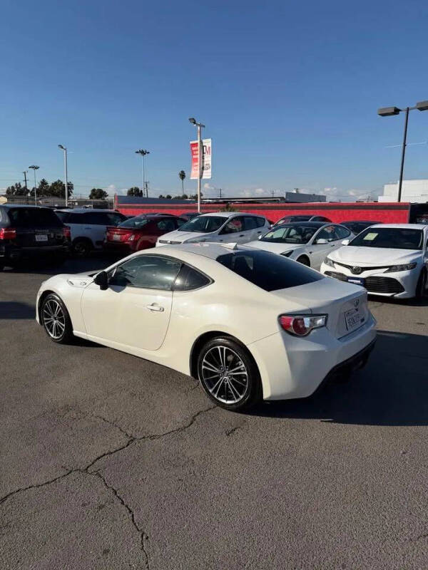 2013 Scion FR-S
