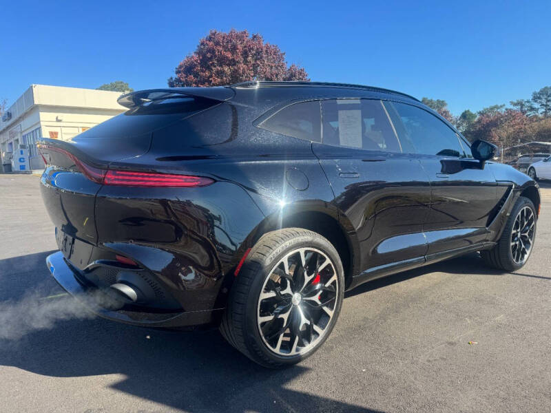 2021 Aston Martin DBX