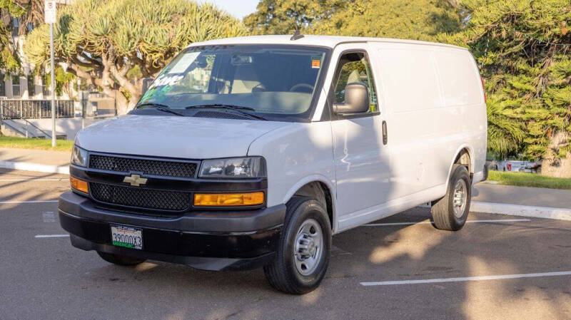 2023 Chevrolet Express 2500