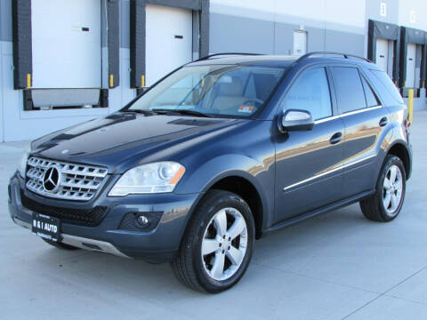 2010 Mercedes-Benz M-Class for sale at R & I Auto in Lake Bluff IL