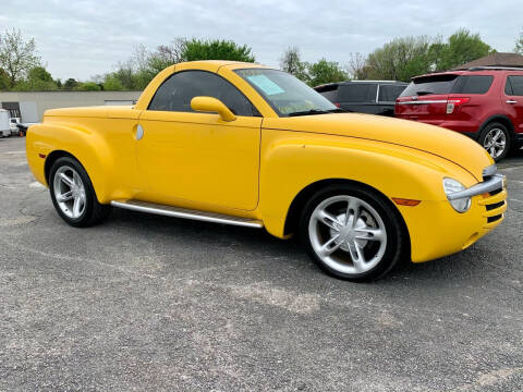 2004 Chevrolet SSR for sale at Fernando's Auto Sales LLC. in Dallas TX