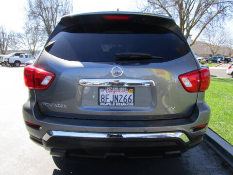 2019 Nissan Pathfinder SV