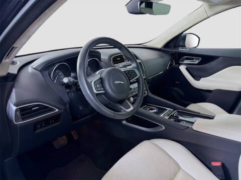 2020 Jaguar F-PACE 25t Prestige