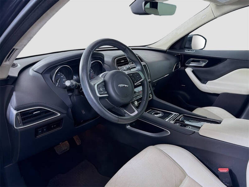 2020 Jaguar F-PACE 25t Prestige