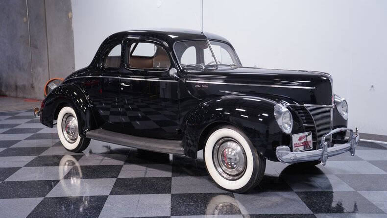 1940 Ford Deluxe