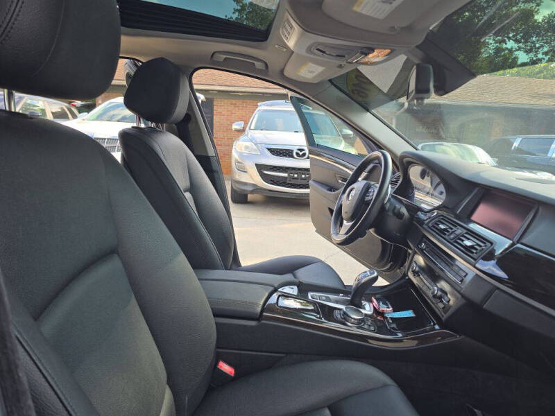 2016 BMW 5 Series 528i