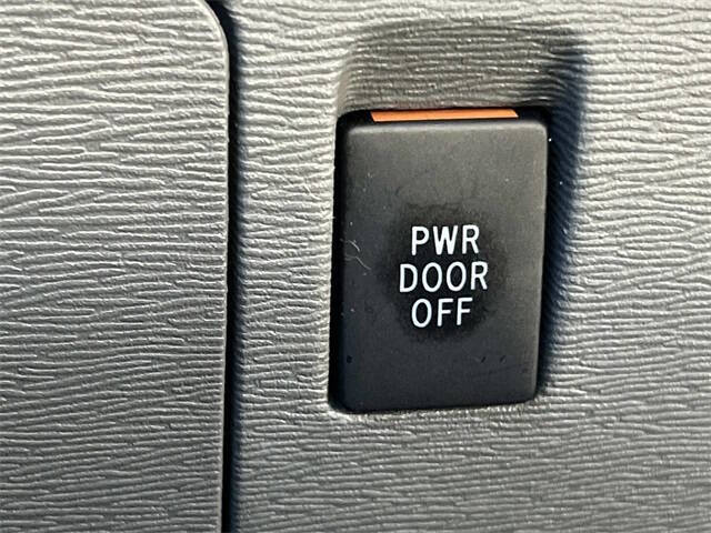 2020 Toyota Sienna XLE Premium 8-Passenger