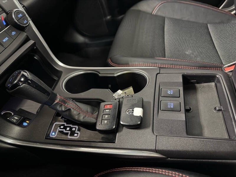 2016 Toyota Camry Hybrid SE