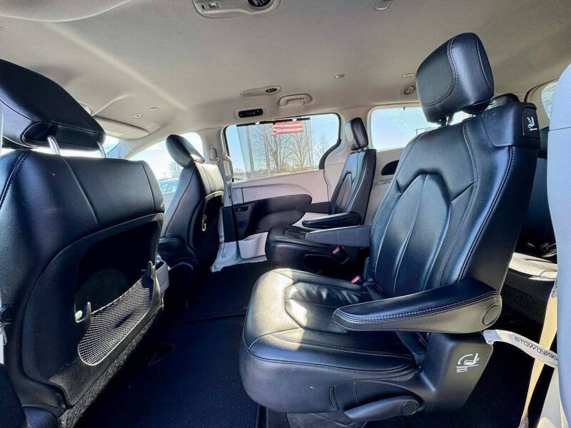 2019 Chrysler Pacifica Touring L