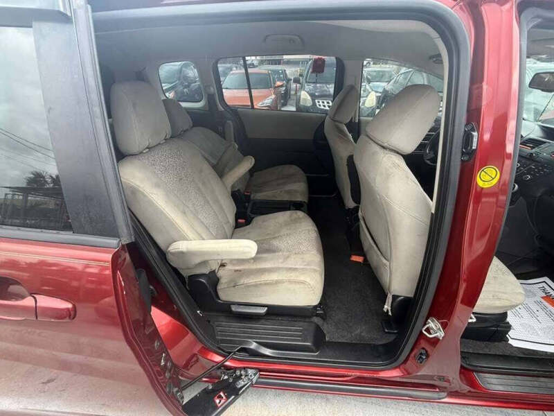 2012 Mazda MAZDA5 Sport