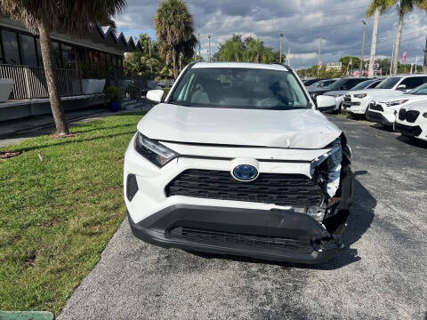2024 Toyota RAV4 Hybrid XLE