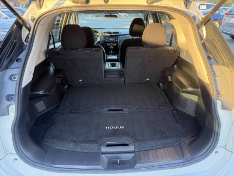 2016 Nissan Rogue SV