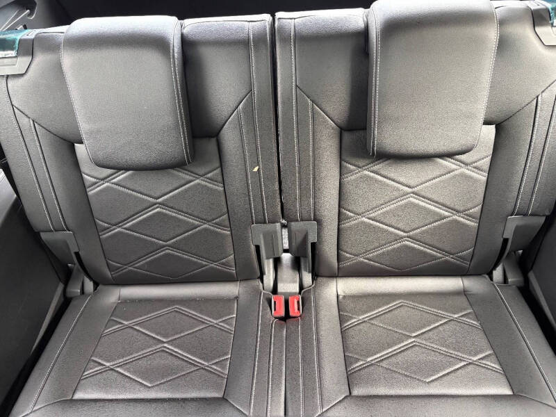 2024 Volkswagen Atlas SE