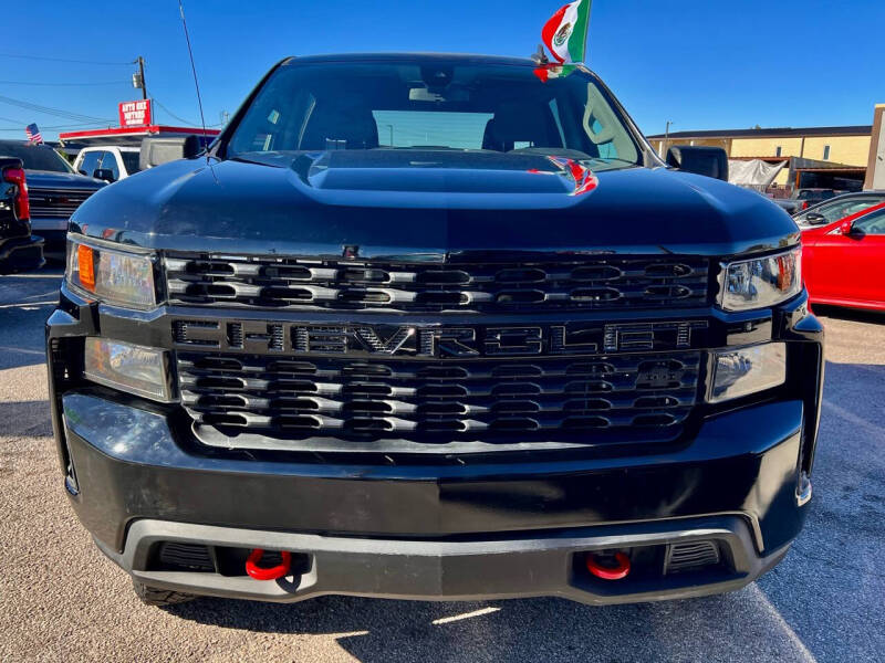 Used 2021 Chevrolet Silverado 1500 Custom with VIN 1GCPYCELXMZ375553 for sale in Garland, TX