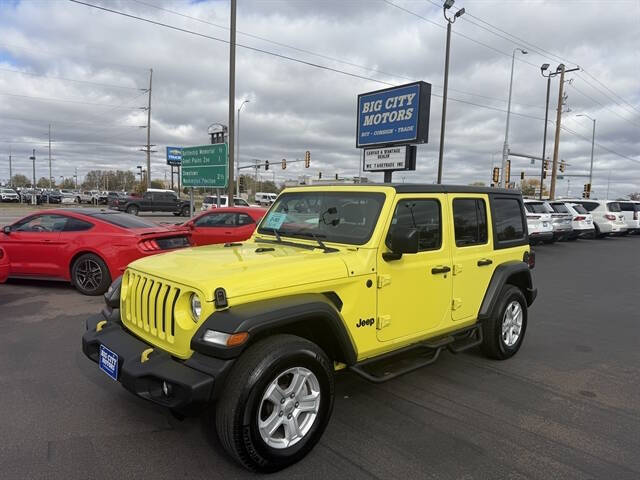 2023 Jeep Wrangler 4-Door Sport S's photo