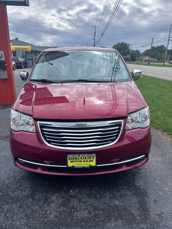 2016 Chrysler Town and Country for sale at Discount Motor Sales in Lorain OH